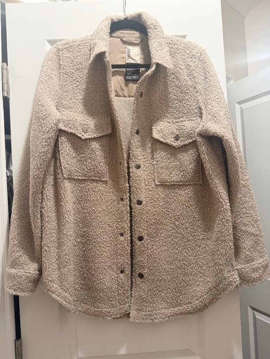 Vuori Jackets & Blazers - Vuori Sycamore Shirt Jacket Women's Shirt Jacket Color: Dark Salt Size: Small